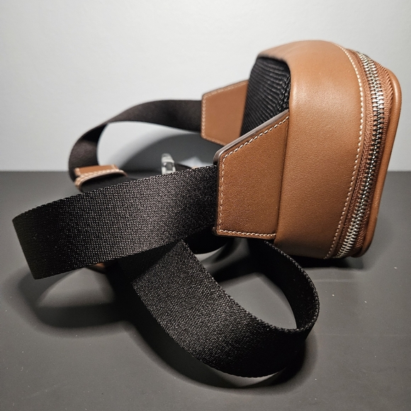 Coach Wyatt Belt Bag in Signature Canvas With Banana Print - New - Picture 9 of 11